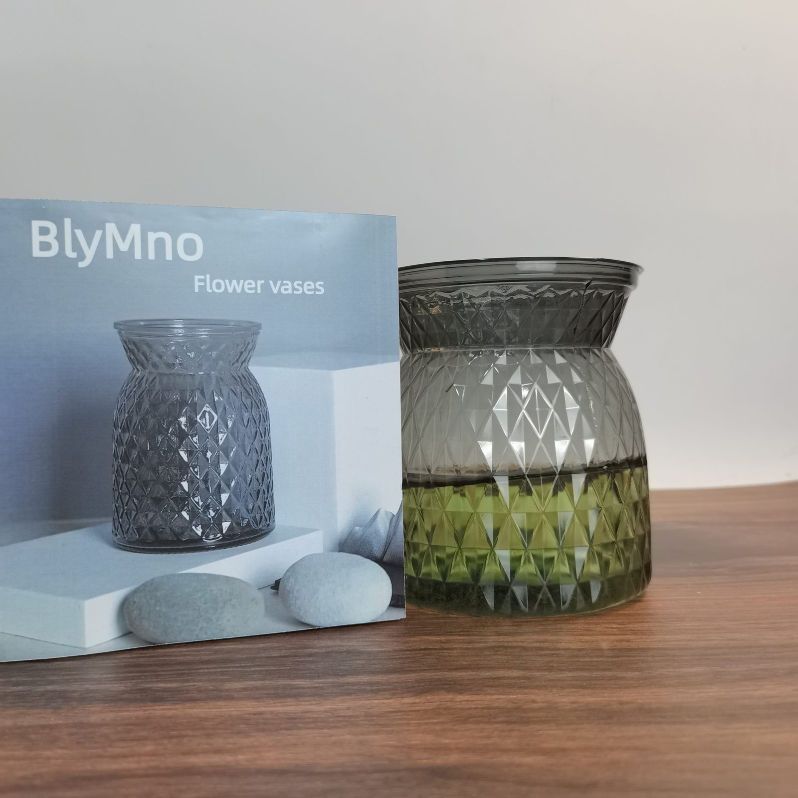 BlyMno Flower Vase – Designed to Hold Beauty - Image 3